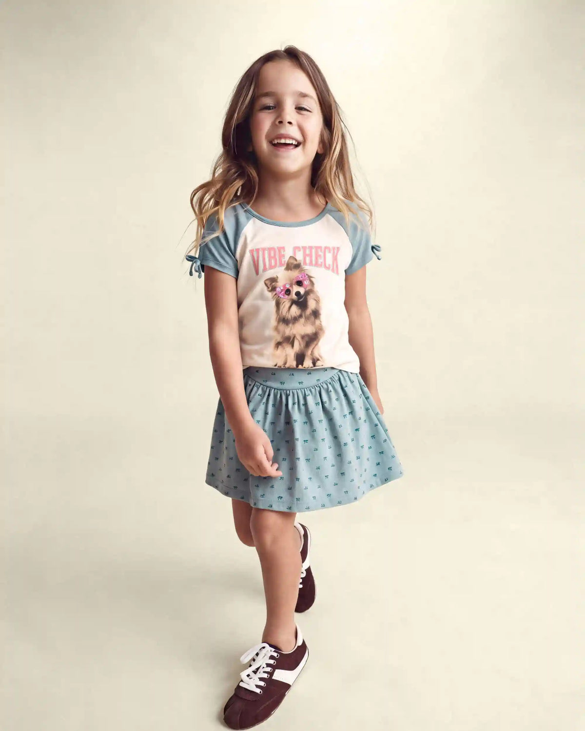 Girls 'Vibe Check' Dog Graphic Tee - Cream/Blue
