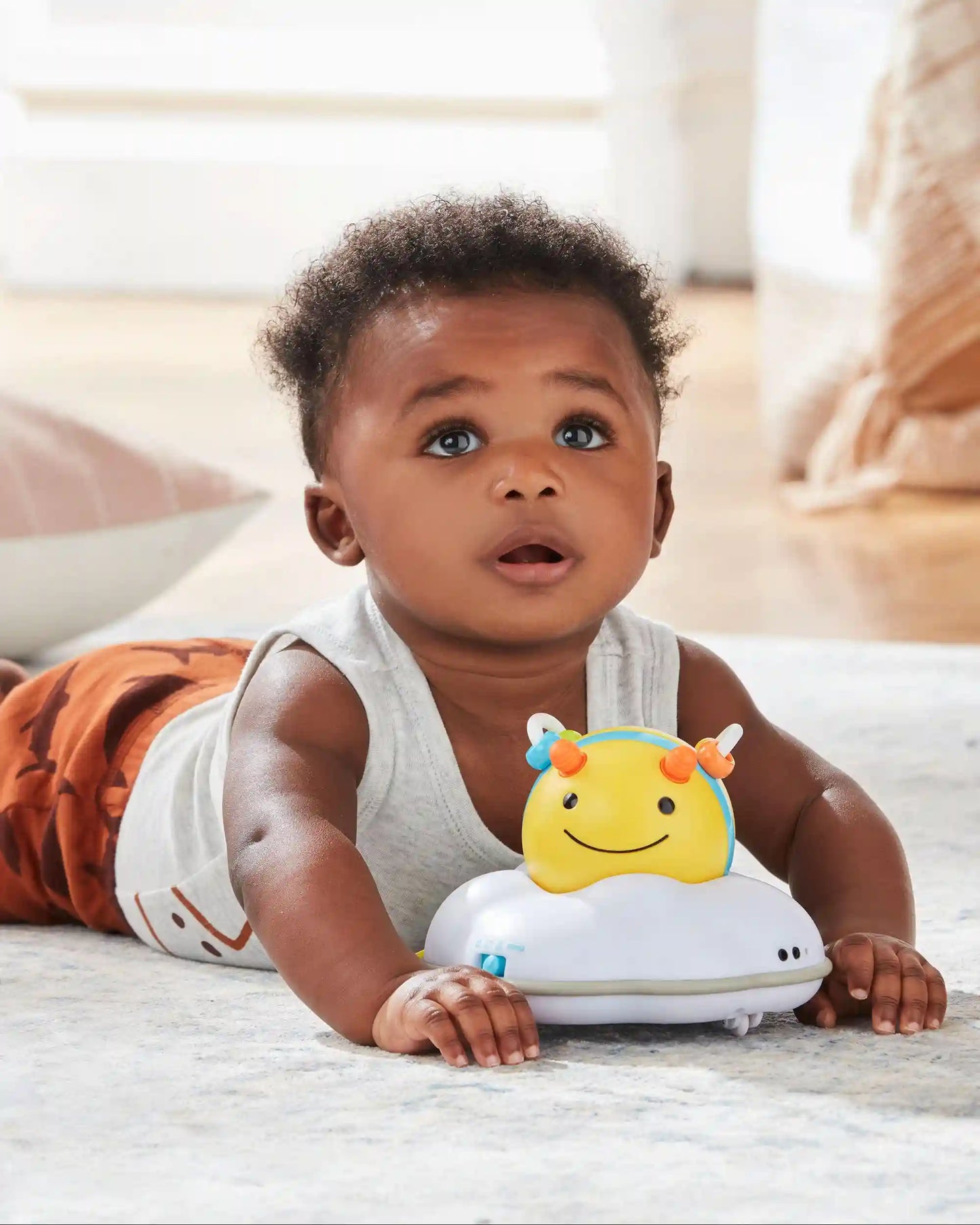 Explore & More Follow-Bee Baby Crawl Toy
