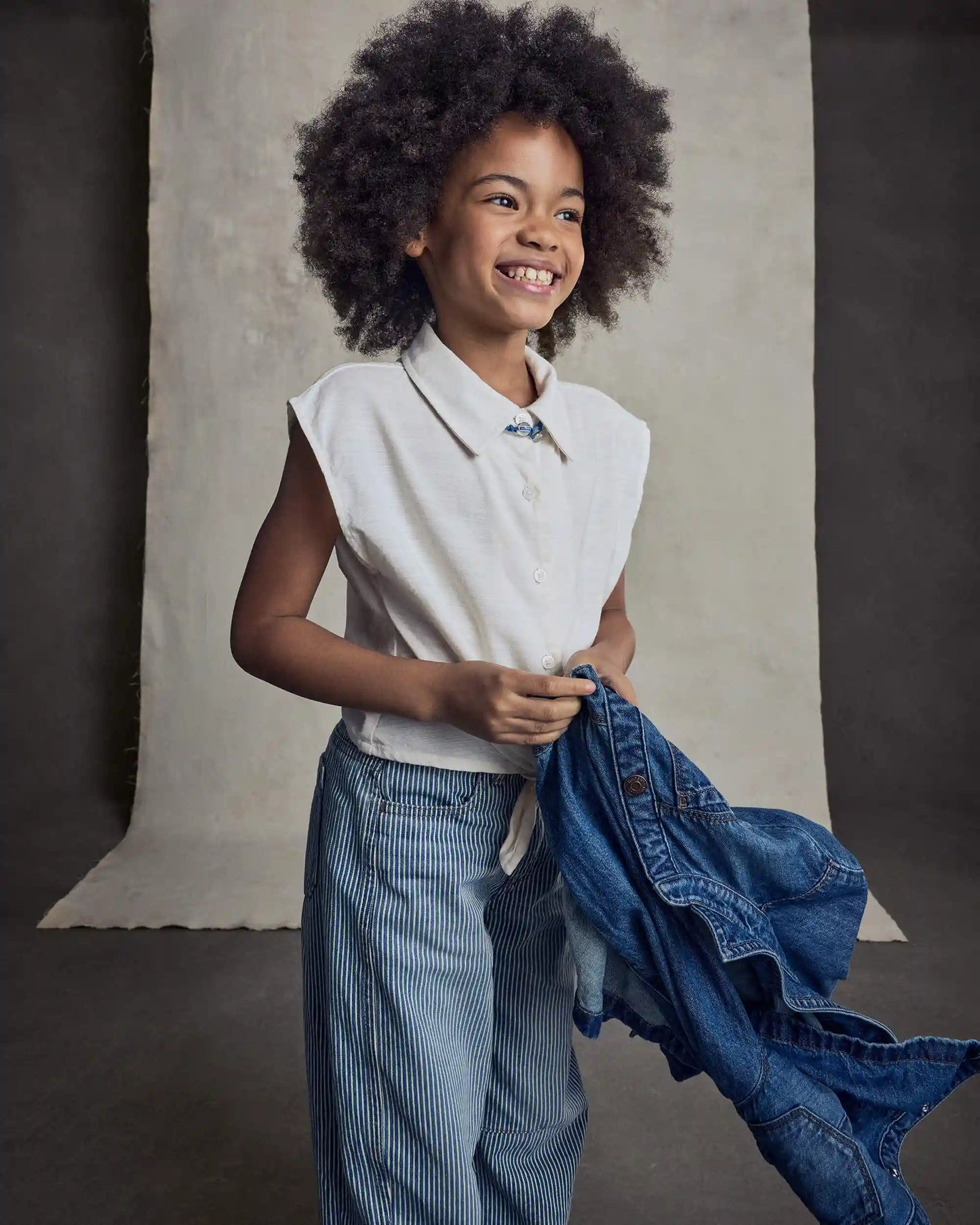Girls Hickory Stripe Denim Barrel Jeans - Light Wash