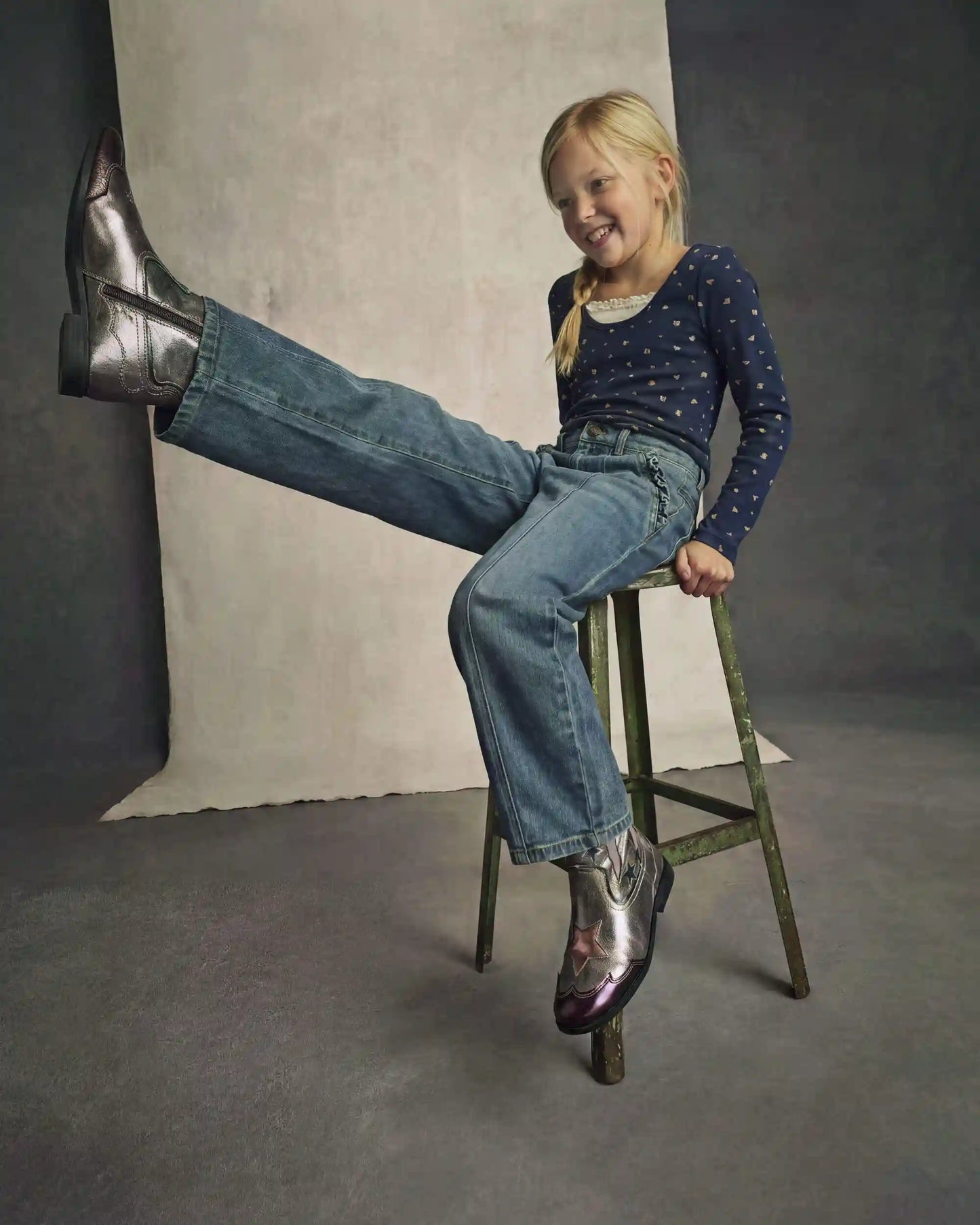 Girls Denim Barrel Jeans - Medium Wash