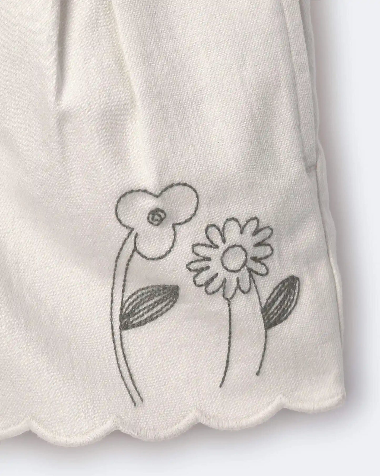 Toddler Girl Floral Scalloped Shorts - Cream