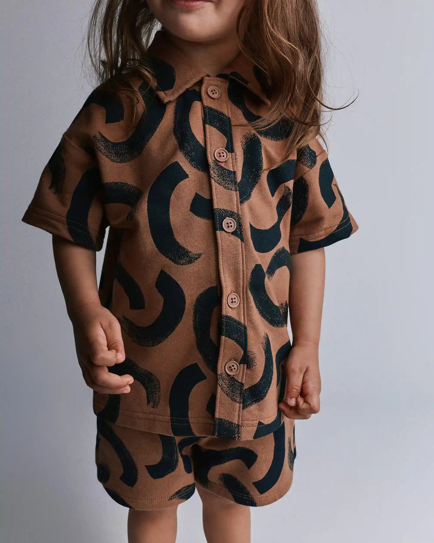 Toddler Boy Button-Down Short-Sleeve Shirt in Abstract Print - Brown