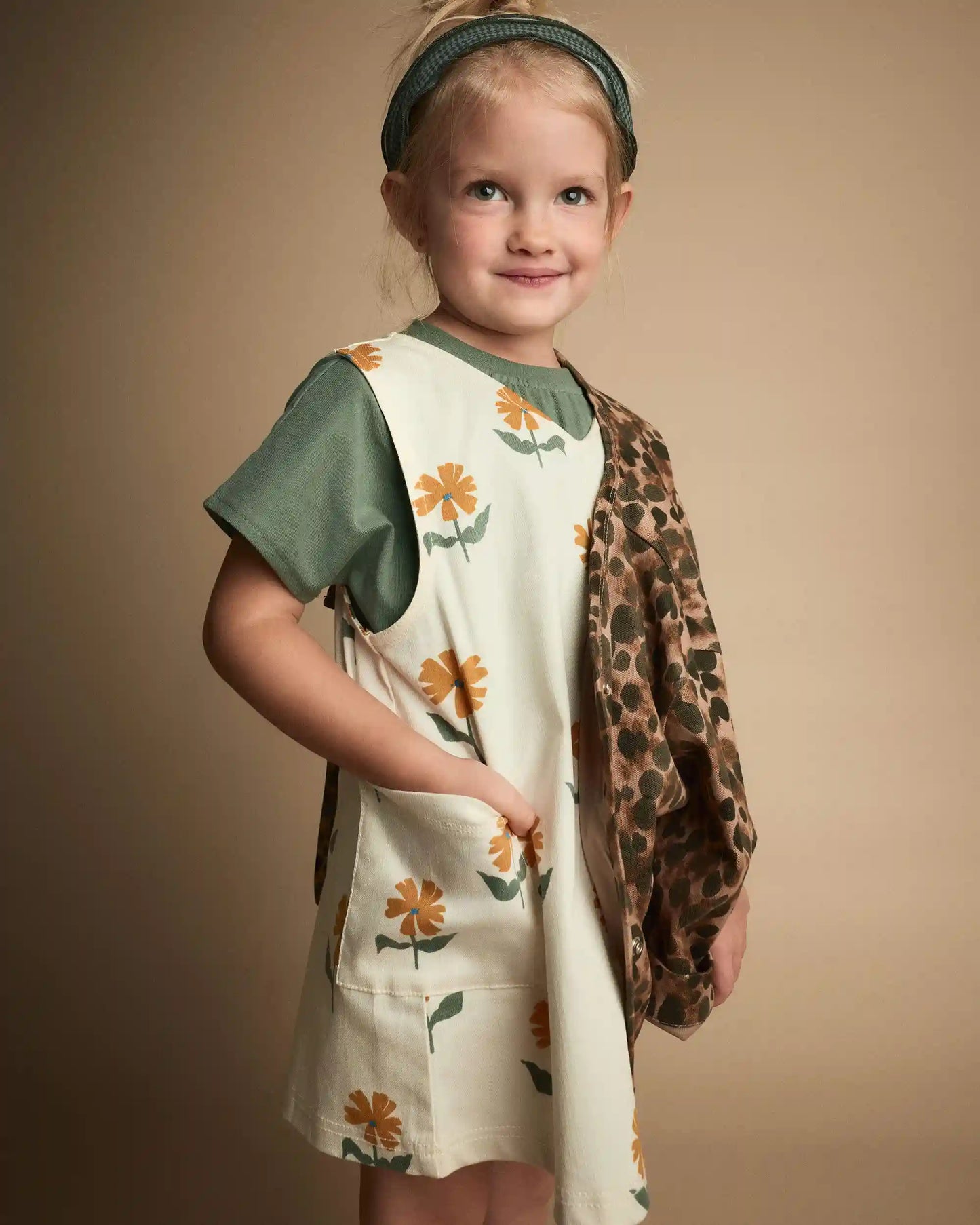 Toddler Girl Otter Pocket Jumper in Floral Print - Cream