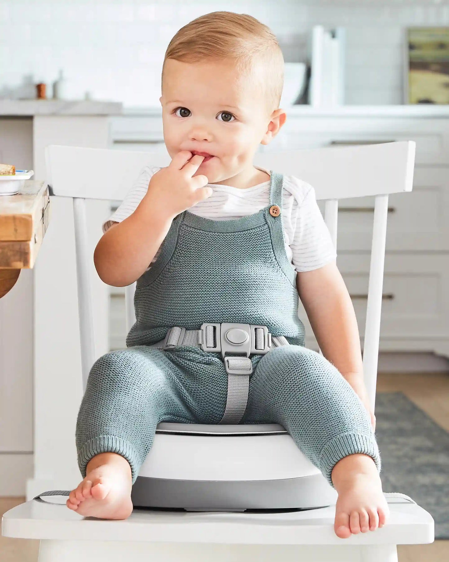 Sleek Seat Booster - Grey/White